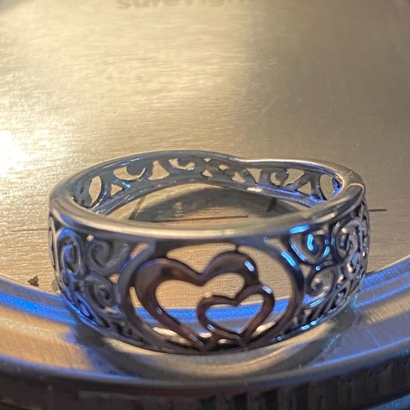 Female rings - Picture 5 of 14